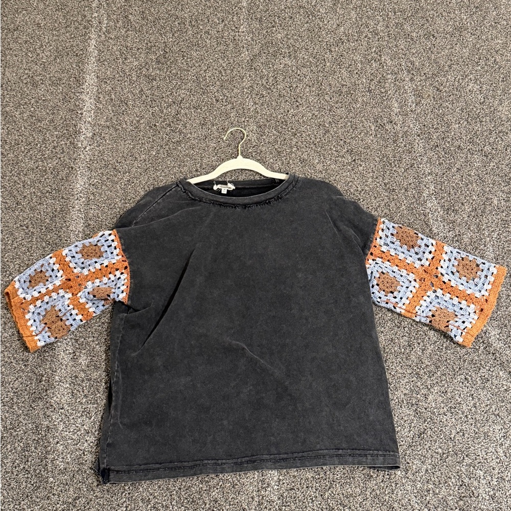 Women’s Gimmicks Knit Top Size M